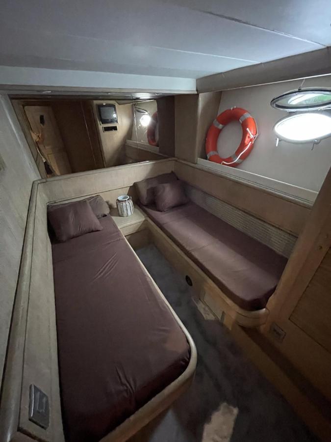 Hotel Yacht Sotavento Sant Adria de Besos Buitenkant foto